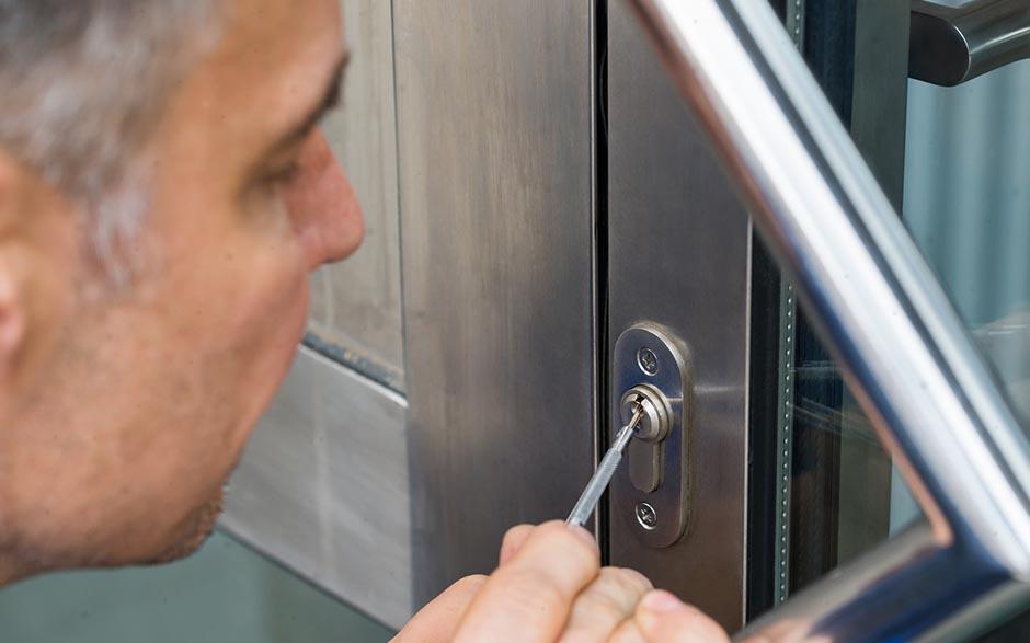 changer verrou porte Montfermeil